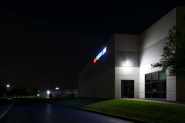 wall-pack-led-lighting-sbl-warehouse-corner0.jpg