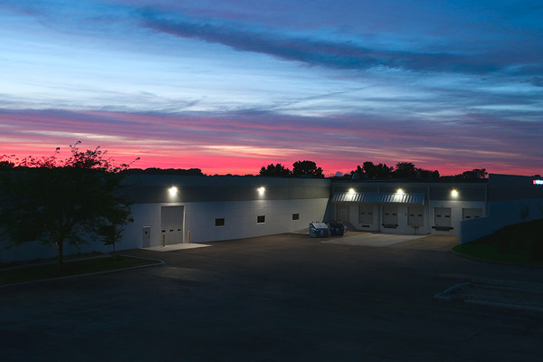 wall-pack-led-lighting-sbl-warehouse-2.jpg